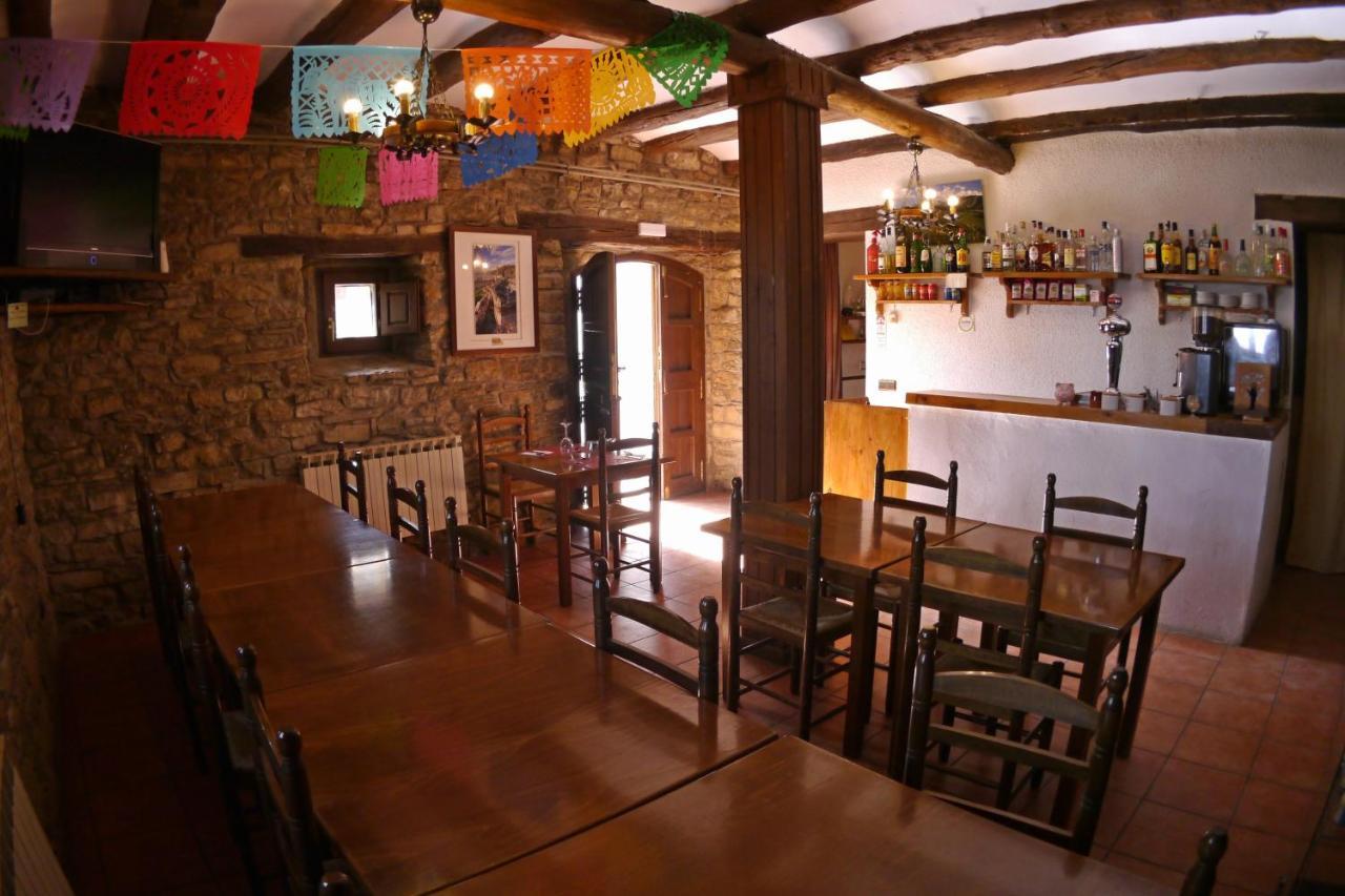Albergue Restaurante De Artieda Exterior foto